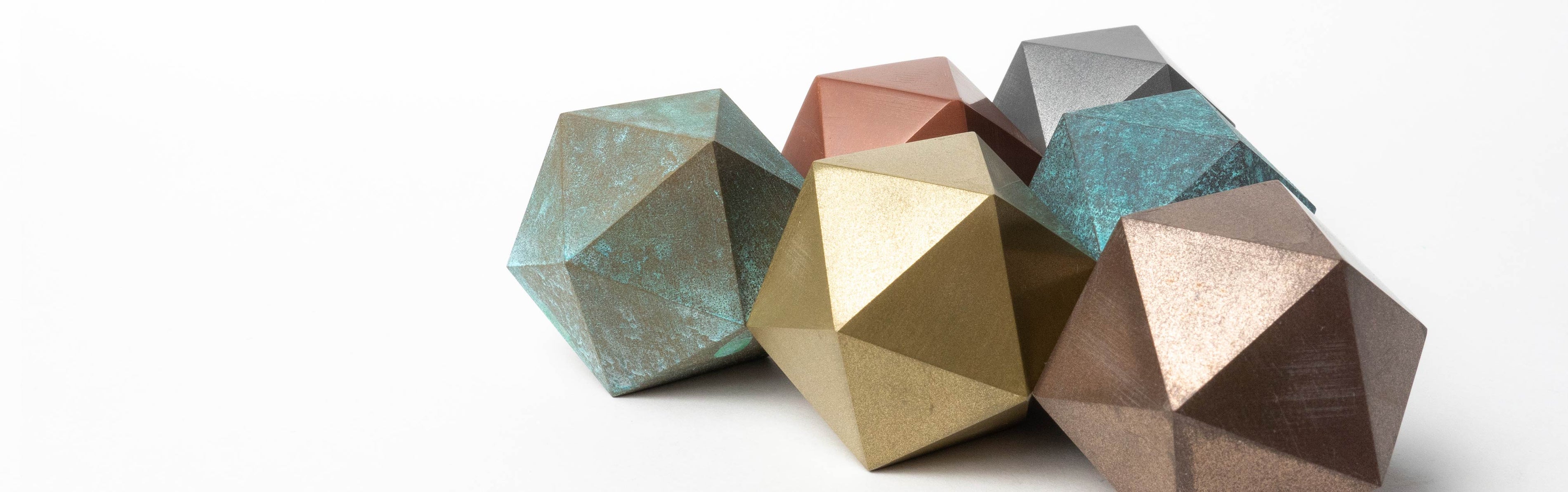 Polish or patina for a real metal finish