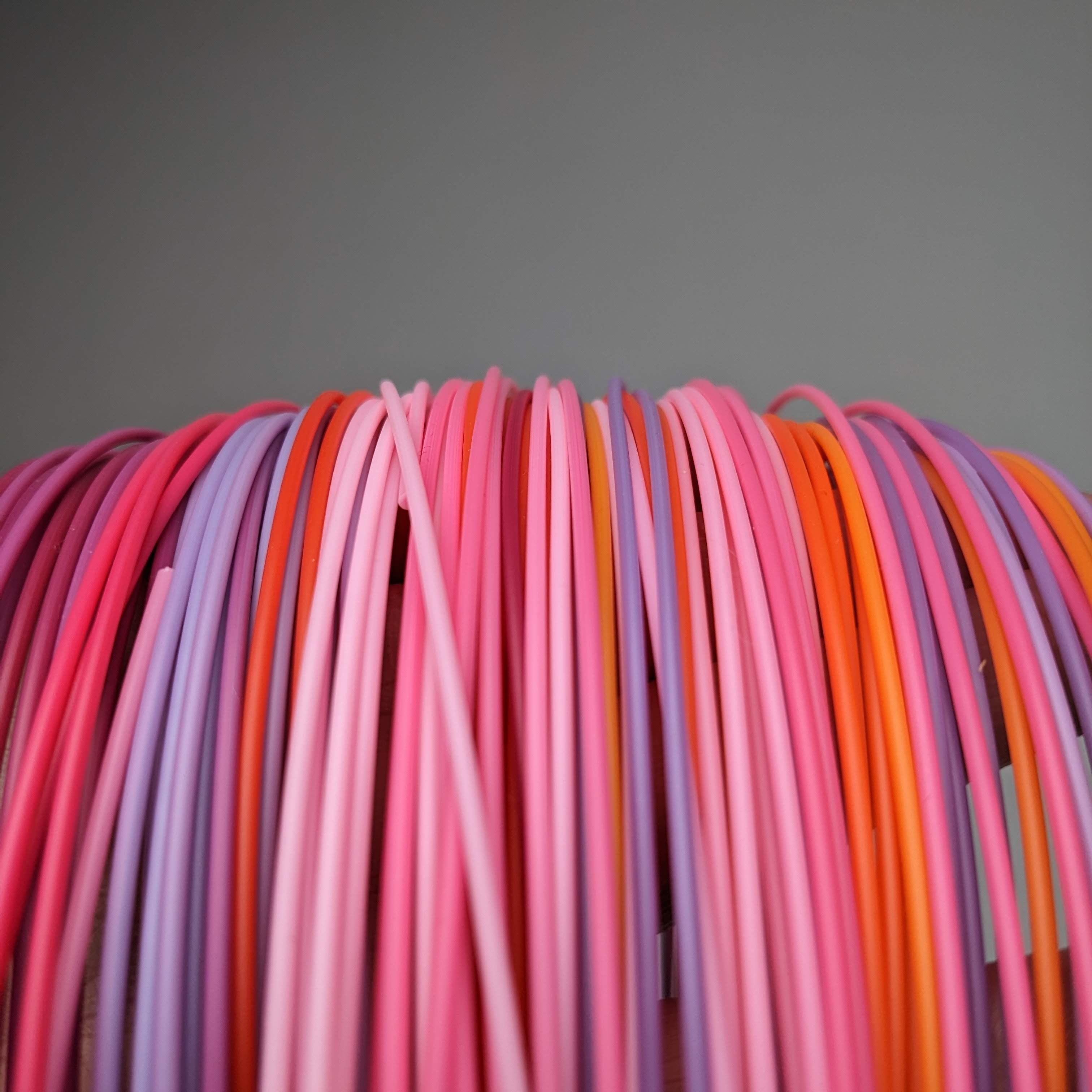 Endless PLA #23 (February 2023) - Love for Pantone Viva Magenta