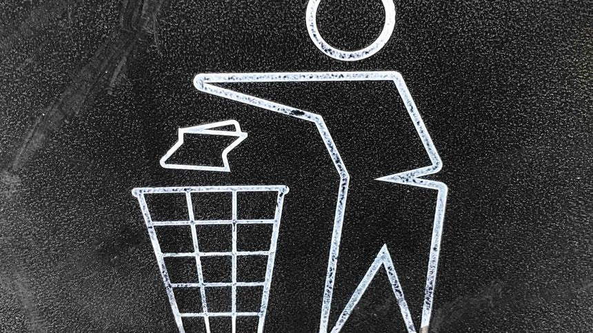 Protopasta collaborates with Trash Hackers - turning waste into keepsakes